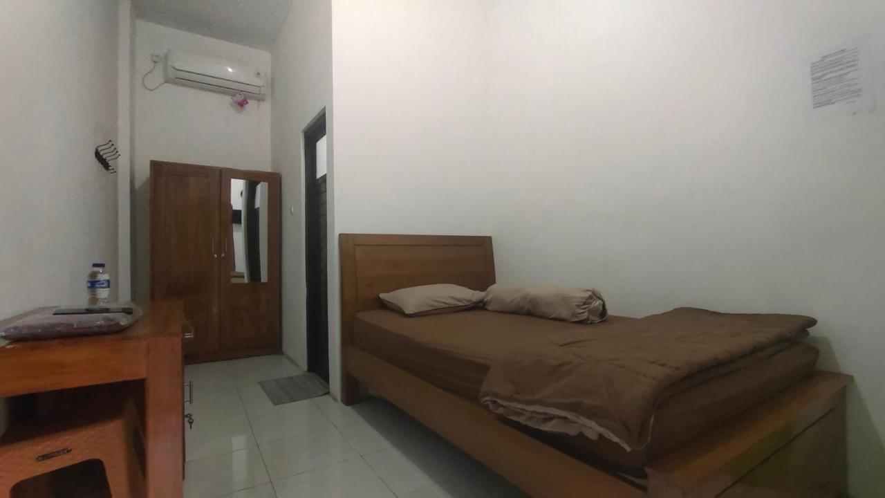 OYO 90157 Griya Andon Syariah Hotel Cirebon Bagian luar foto