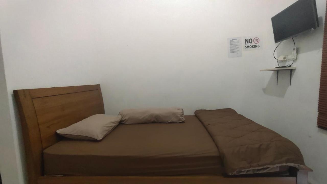 OYO 90157 Griya Andon Syariah Hotel Cirebon Bagian luar foto